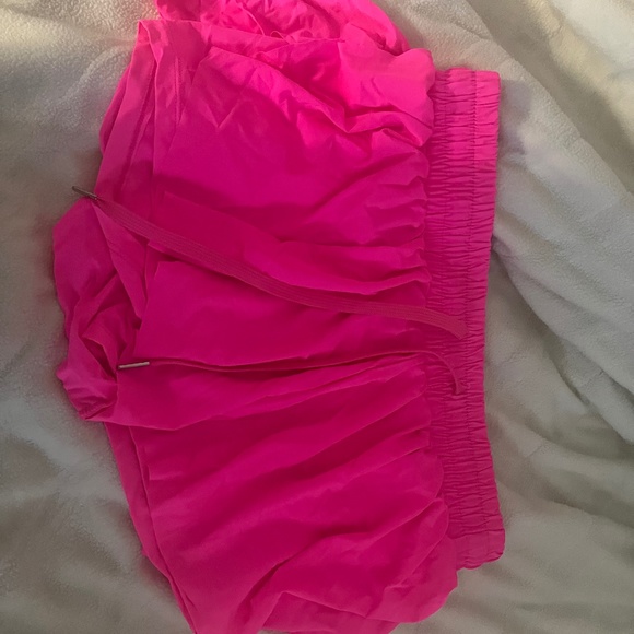 Flowy Shorts - Picture 1 of 4